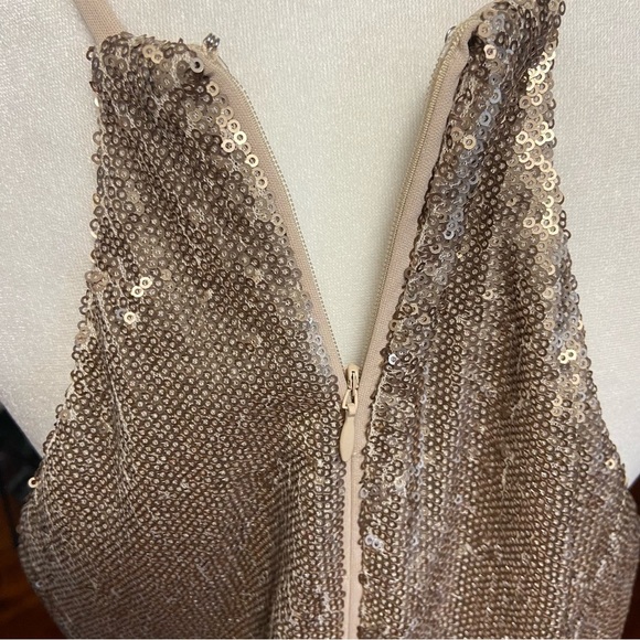 Halston Heritage Gold Sequin Halter Mini Dress Size 10 Champagne Party Cocktail - Picture 6 of 9